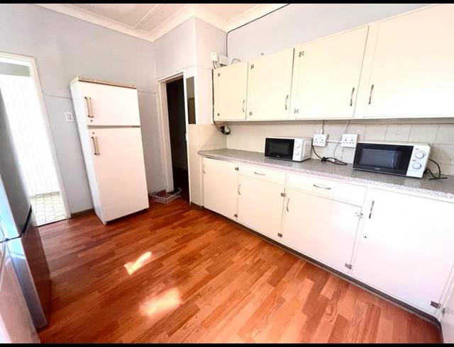 10 BEDROOM PROPERTY TO RENT IN BULT WEST